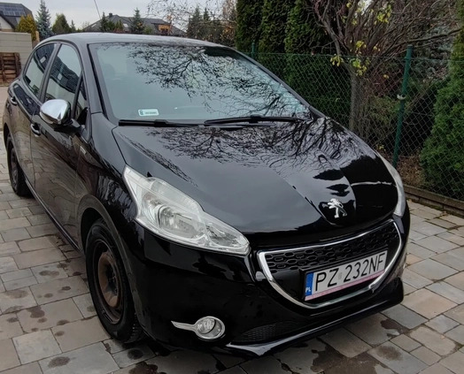 Peugeot 208 cena 24500 przebieg: 127290, rok produkcji 2013 z Bodzentyn małe 137